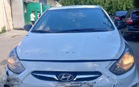 Hyundai Solaris II рестайлинг, 2012 год, 525 000 рублей, 2 фотография