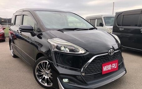 Toyota Sienta II, 2022 год, 1 159 000 рублей, 2 фотография