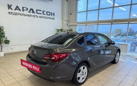 Opel Astra J, 2013 год, 780 000 рублей, 2 фотография