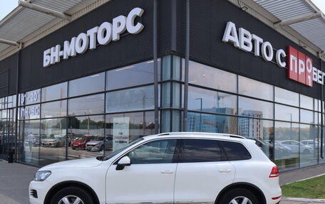 Volkswagen Touareg III, 2011 год, 1 780 000 рублей, 6 фотография