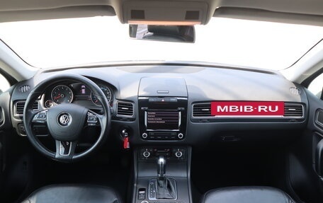 Volkswagen Touareg III, 2011 год, 1 780 000 рублей, 14 фотография