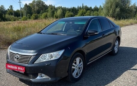 Toyota Camry, 2013 год, 1 370 000 рублей, 2 фотография