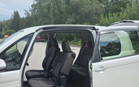 Toyota Spade, 2016 год, 900 000 рублей, 13 фотография