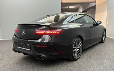 Mercedes-Benz E-Класс AMG, 2022 год, 6 250 900 рублей, 5 фотография