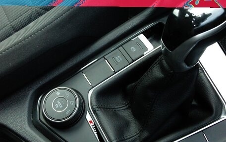 Volkswagen Tiguan II, 2021 год, 3 300 000 рублей, 18 фотография
