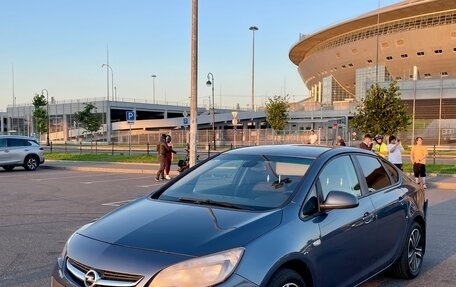 Opel Astra J, 2012 год, 550 000 рублей, 3 фотография