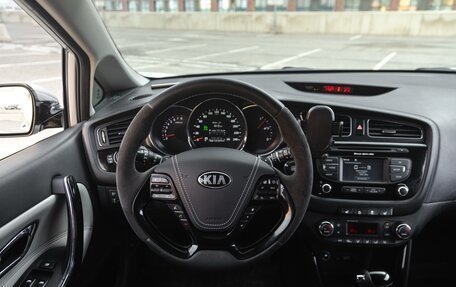 KIA cee'd III, 2013 год, 1 300 000 рублей, 24 фотография