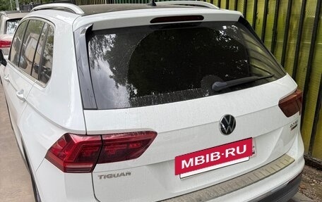 Volkswagen Tiguan II, 2017 год, 2 170 000 рублей, 2 фотография