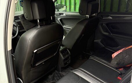 Volkswagen Tiguan II, 2017 год, 2 170 000 рублей, 5 фотография