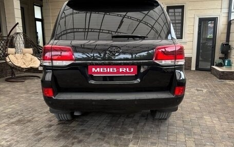 Toyota Land Cruiser 200, 2016 год, 5 500 000 рублей, 10 фотография