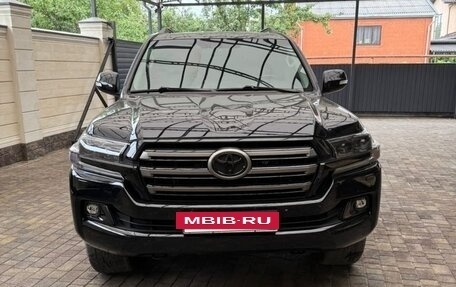 Toyota Land Cruiser 200, 2016 год, 5 500 000 рублей, 9 фотография
