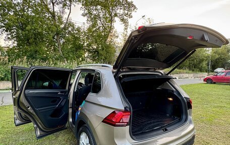 Volkswagen Tiguan II, 2017 год, 2 250 000 рублей, 24 фотография
