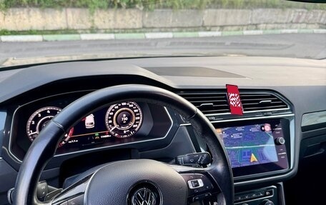 Volkswagen Tiguan II, 2017 год, 2 250 000 рублей, 23 фотография