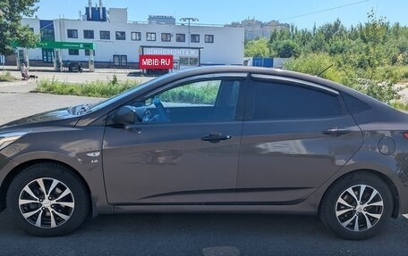 Hyundai Solaris II рестайлинг, 2015 год, 970 000 рублей, 4 фотография
