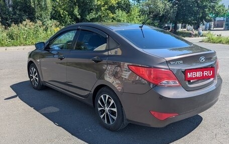 Hyundai Solaris II рестайлинг, 2015 год, 970 000 рублей, 5 фотография