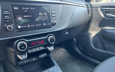 KIA Rio IV, 2021 год, 1 790 000 рублей, 22 фотография