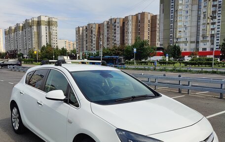 Opel Astra J, 2012 год, 800 000 рублей, 10 фотография