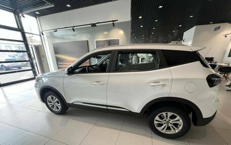 Chery Tiggo 4 I рестайлинг, 2025 год, 2 220 000 рублей, 5 фотография