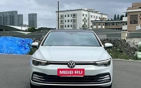 Volkswagen Golf VIII, 2021 год, 1 230 000 рублей, 2 фотография