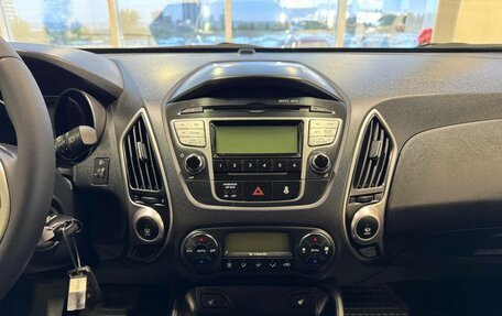 Hyundai ix35 I рестайлинг, 2011 год, 1 495 000 рублей, 12 фотография