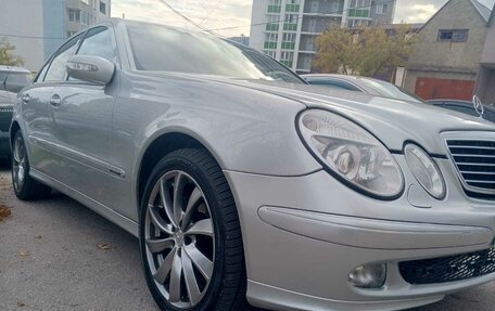 Mercedes-Benz E-Класс, 2004 год, 1 040 000 рублей, 4 фотография