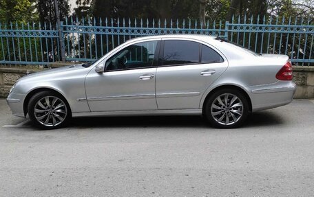 Mercedes-Benz E-Класс, 2004 год, 1 040 000 рублей, 11 фотография