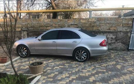 Mercedes-Benz E-Класс, 2004 год, 1 040 000 рублей, 12 фотография