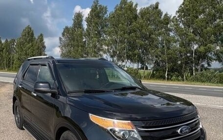 Ford Explorer VI, 2013 год, 1 680 000 рублей, 2 фотография