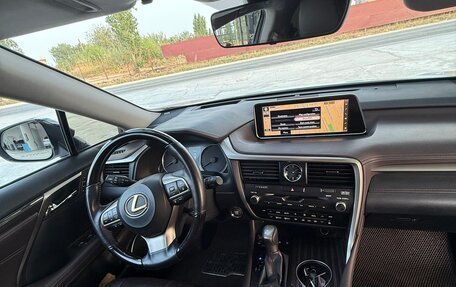 Lexus RX IV рестайлинг, 2019 год, 5 200 000 рублей, 10 фотография