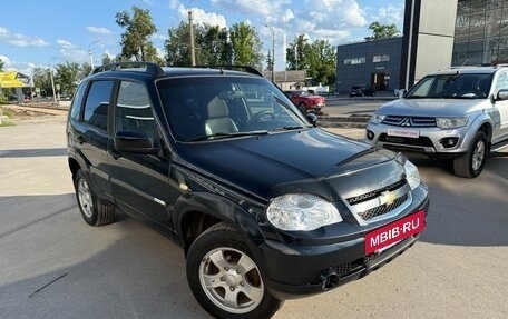 Chevrolet Niva I рестайлинг, 2012 год, 595 000 рублей, 3 фотография