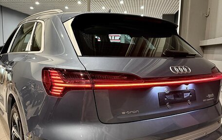 Audi e-tron I, 2023 год, 5 930 000 рублей, 4 фотография
