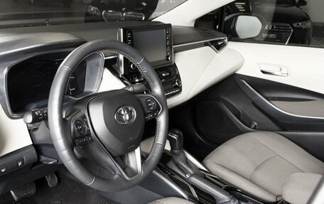 Toyota Corolla, 2019 год, 1 877 300 рублей, 3 фотография