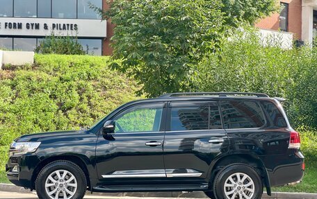 Toyota Land Cruiser 200, 2016 год, 5 950 000 рублей, 2 фотография