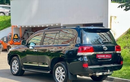 Toyota Land Cruiser 200, 2016 год, 5 950 000 рублей, 3 фотография