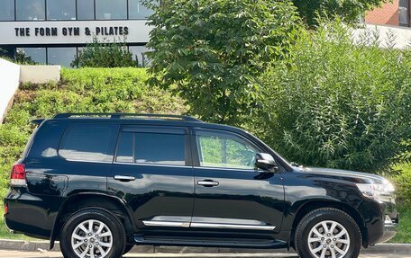 Toyota Land Cruiser 200, 2016 год, 5 950 000 рублей, 6 фотография