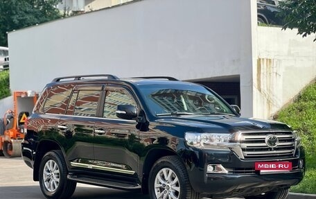 Toyota Land Cruiser 200, 2016 год, 5 950 000 рублей, 7 фотография