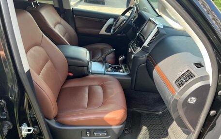 Toyota Land Cruiser 200, 2016 год, 5 950 000 рублей, 22 фотография