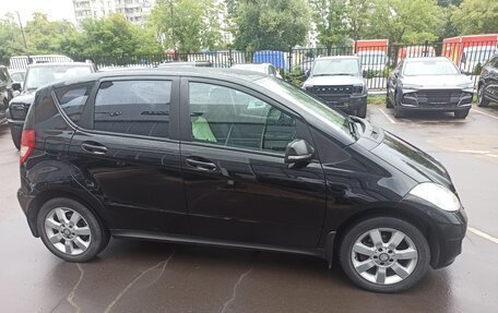 Mercedes-Benz A-Класс, 2011 год, 900 000 рублей, 2 фотография