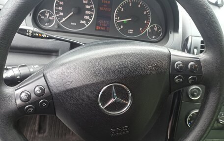 Mercedes-Benz A-Класс, 2011 год, 900 000 рублей, 9 фотография