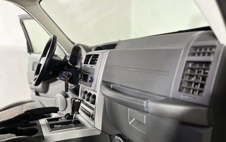 Jeep Cherokee, 2010 год, 1 030 000 рублей, 11 фотография