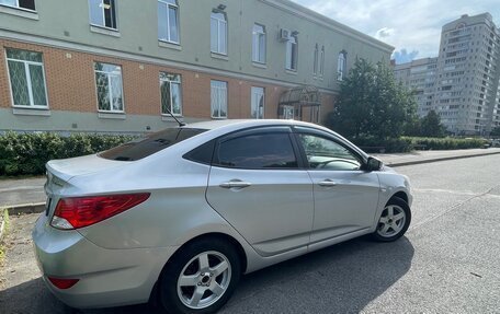 Hyundai Solaris II рестайлинг, 2012 год, 730 000 рублей, 5 фотография