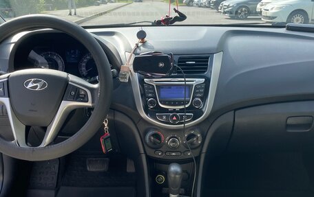 Hyundai Solaris II рестайлинг, 2012 год, 730 000 рублей, 11 фотография