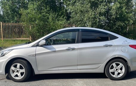 Hyundai Solaris II рестайлинг, 2012 год, 730 000 рублей, 14 фотография