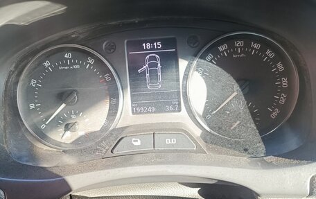 Skoda Fabia II, 2012 год, 800 000 рублей, 3 фотография