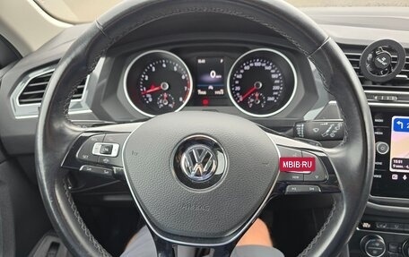 Volkswagen Tiguan II, 2019 год, 2 500 000 рублей, 19 фотография