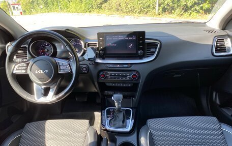 KIA cee'd III, 2022 год, 2 300 000 рублей, 8 фотография