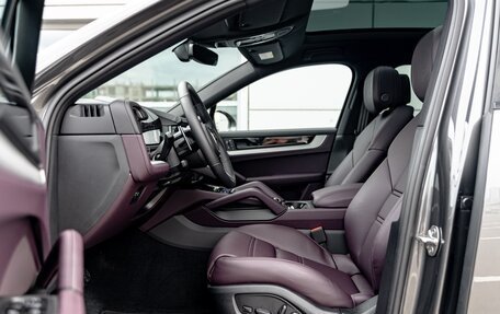 Porsche Cayenne III, 2024 год, 16 590 000 рублей, 11 фотография