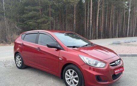 Hyundai Solaris II рестайлинг, 2011 год, 729 000 рублей, 1 фотография