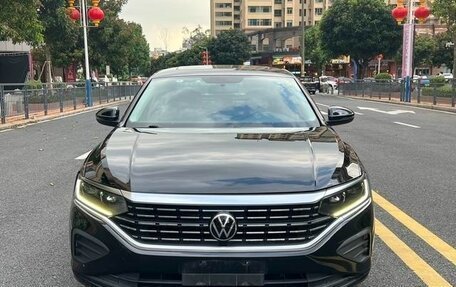 Volkswagen Passat B8 рестайлинг, 2021 год, 1 630 000 рублей, 2 фотография
