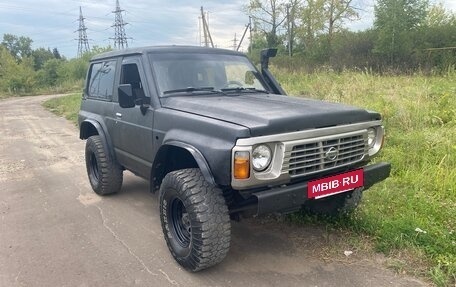 Nissan Patrol, 1989 год, 550 000 рублей, 2 фотография
